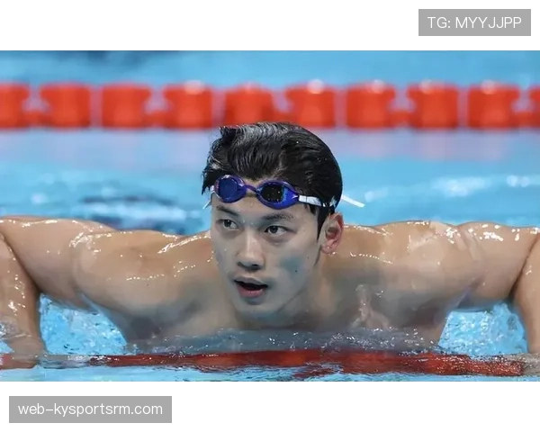 汪顺家的冰箱里塞满蛋白粉，连饮料都按秒表喝？